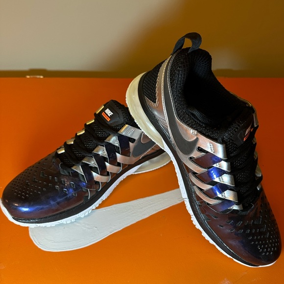 Nike Fingertrap Max (Super Bowl Edition) Men's Training Shoe - Picture 3 of 4